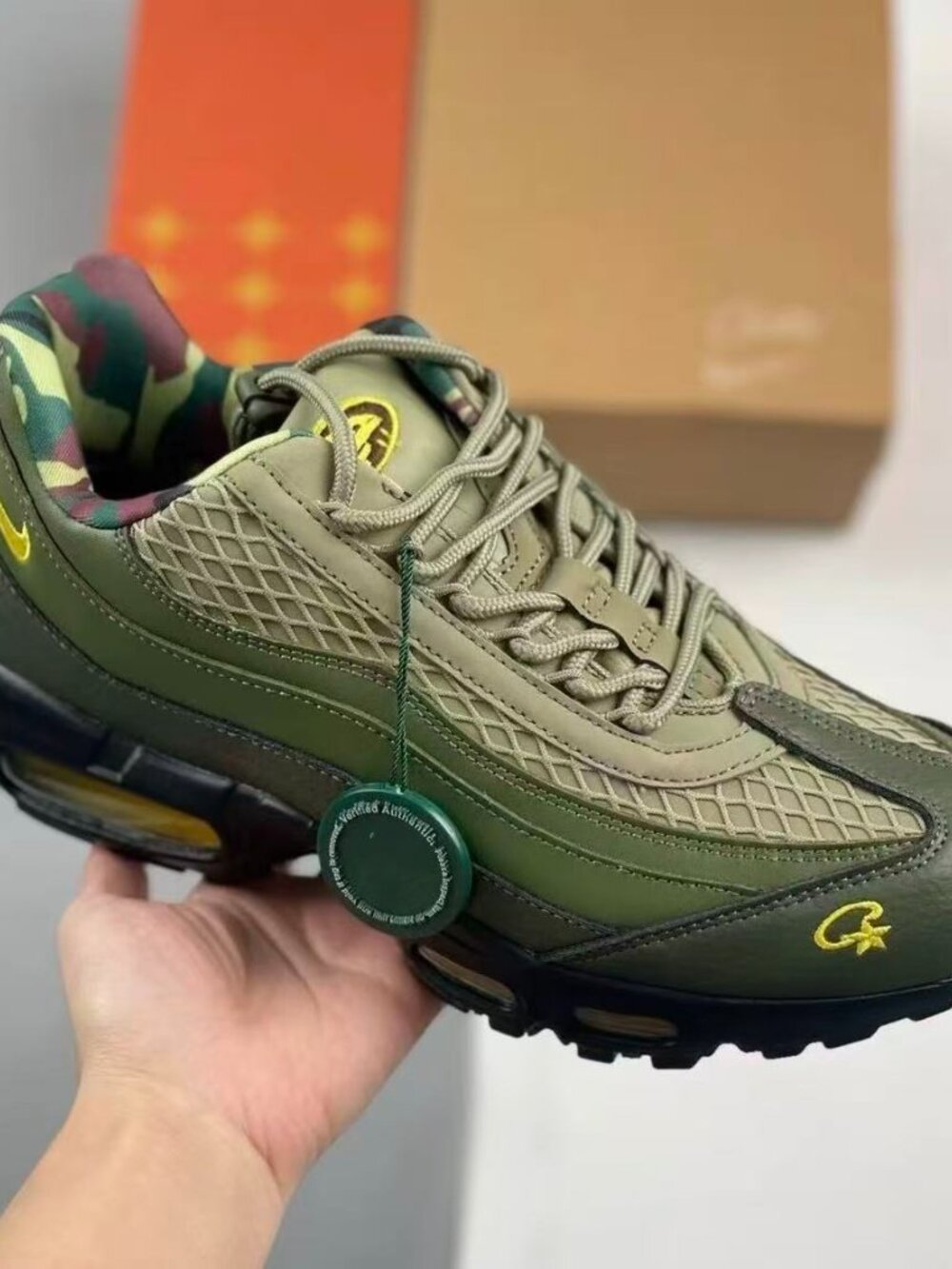 Air Cushion Running Sneakers Grey/Volt. Athletic sneakers featuring visible air - Picture 3 of 7